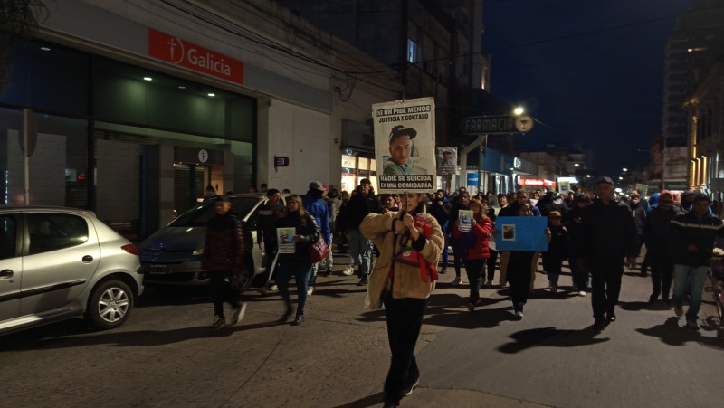 La muerte en la comisara despert un fuerte reclamo